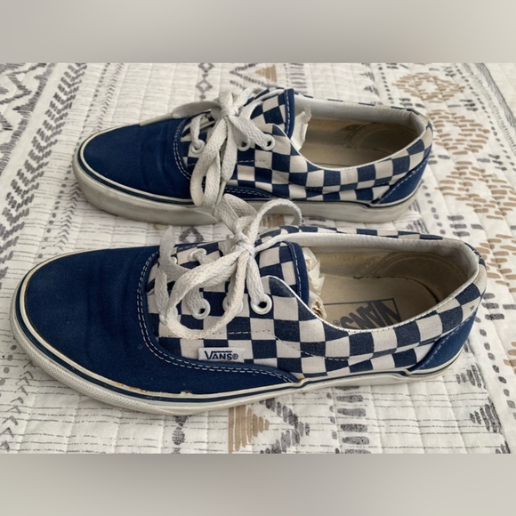 Vans - Size 7 (woman) size 5.5 (Men) - Picture 2 of 8
